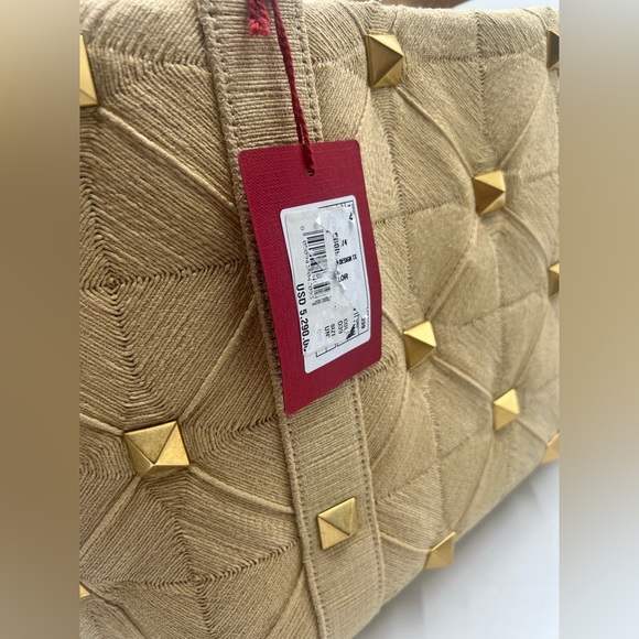 Valentino Garavani Roman Stud Tote - Picture 7 of 13